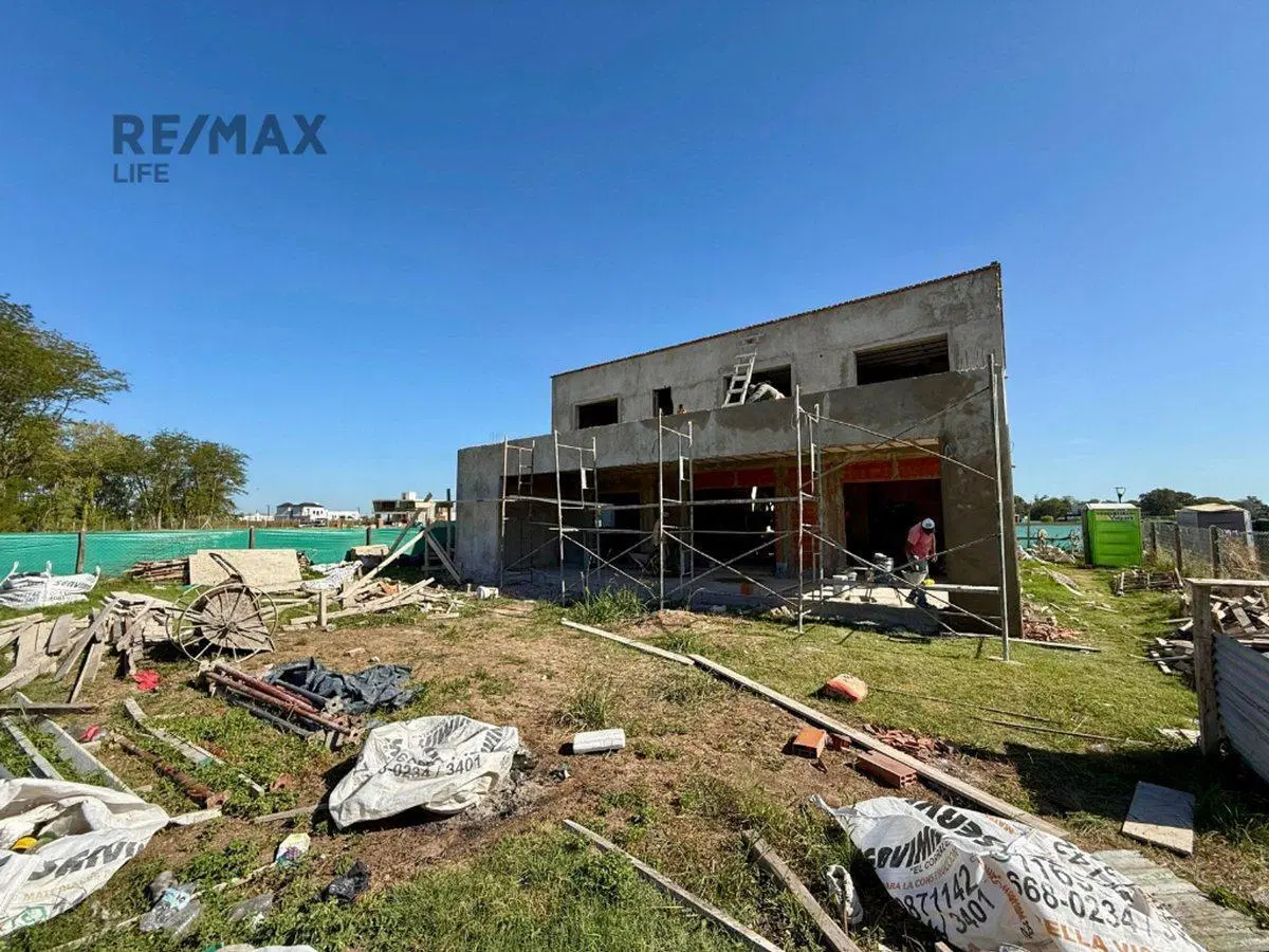 VENTA DE CASA A ESTRENAR VILLAGE JOVEN 8