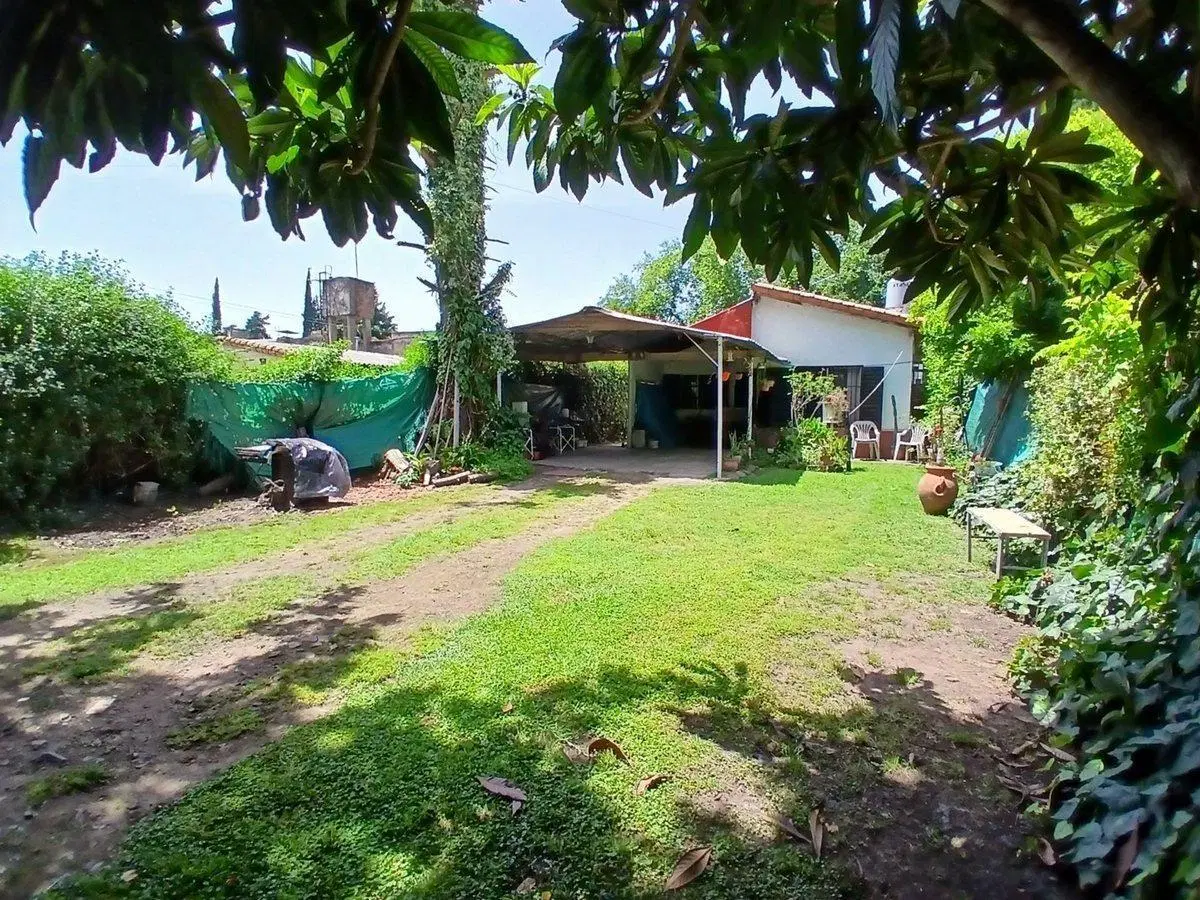 CASA 4 AMBIENTES VENTA LIBERTAD-JARDIN COCHERA 4