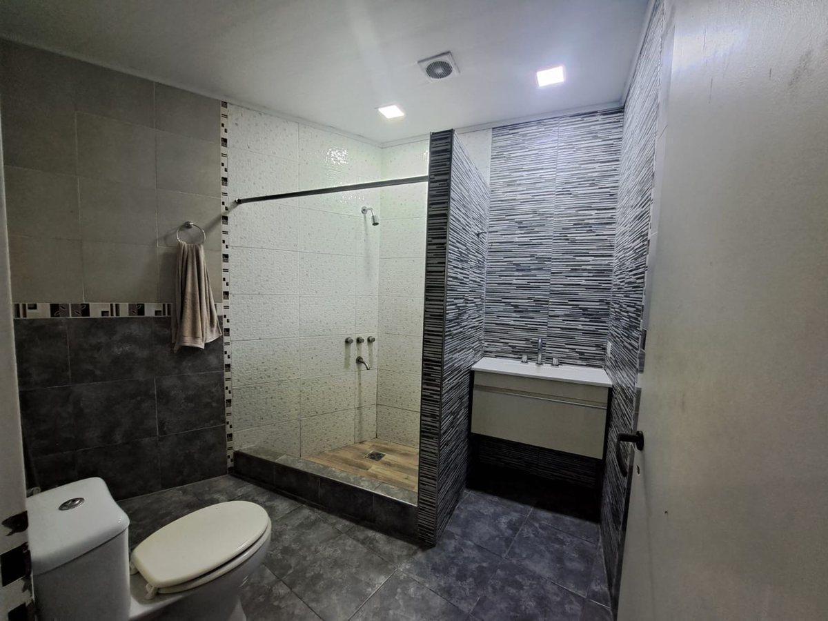 Foto de VENTA DEPARTAMENTO CON LOCAL GREGORIO DE LAFERRERE, imagen 2