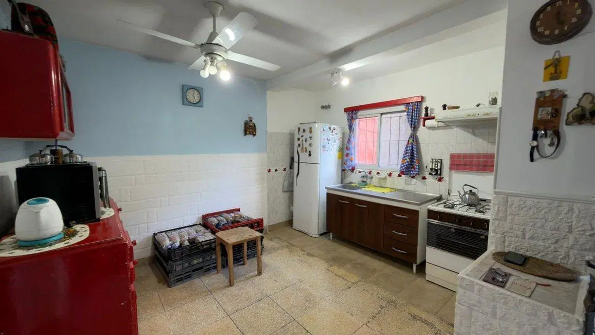 VENTA CASA 3 AMB. BELLA VISTA C.COCHERA QUINCHO 8