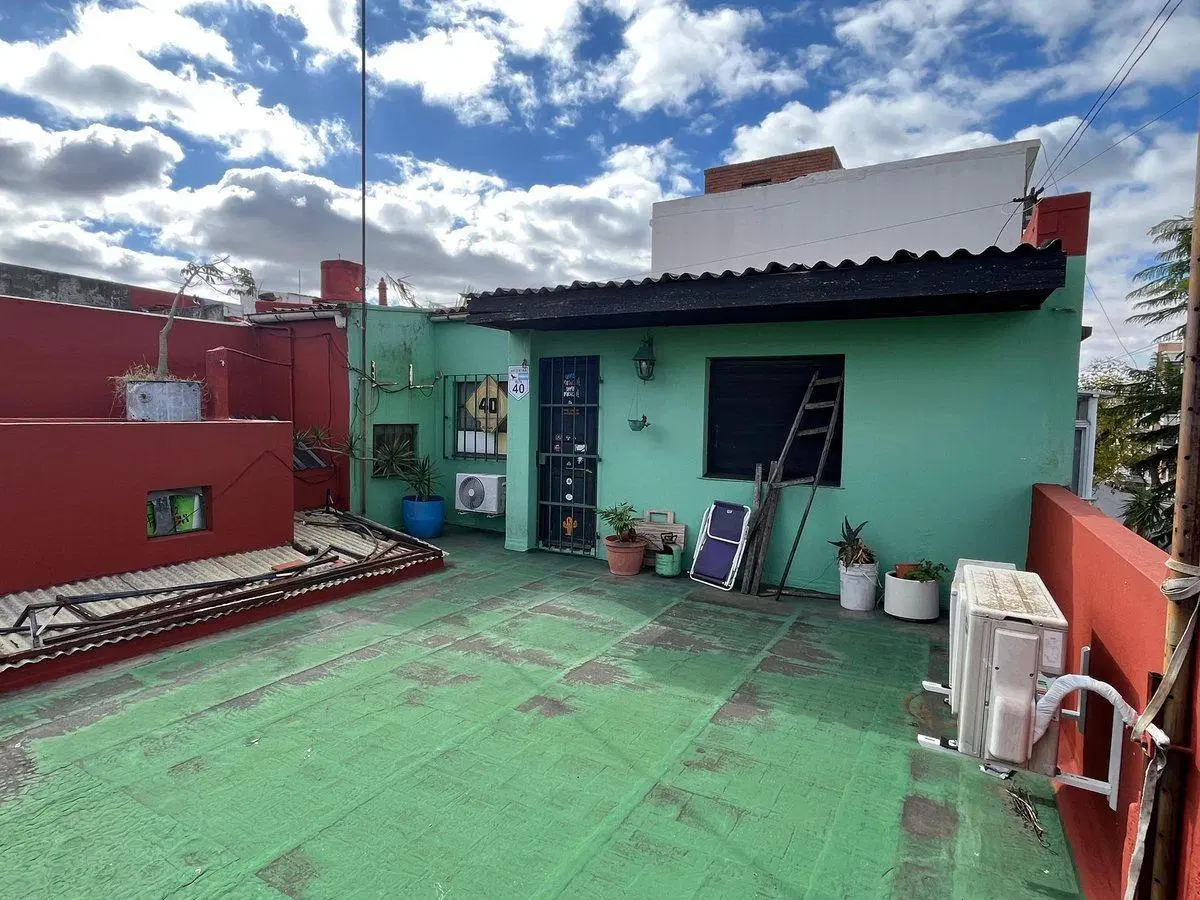 VENTA CASA 4 AMBIENTES AVELLANEDA 2