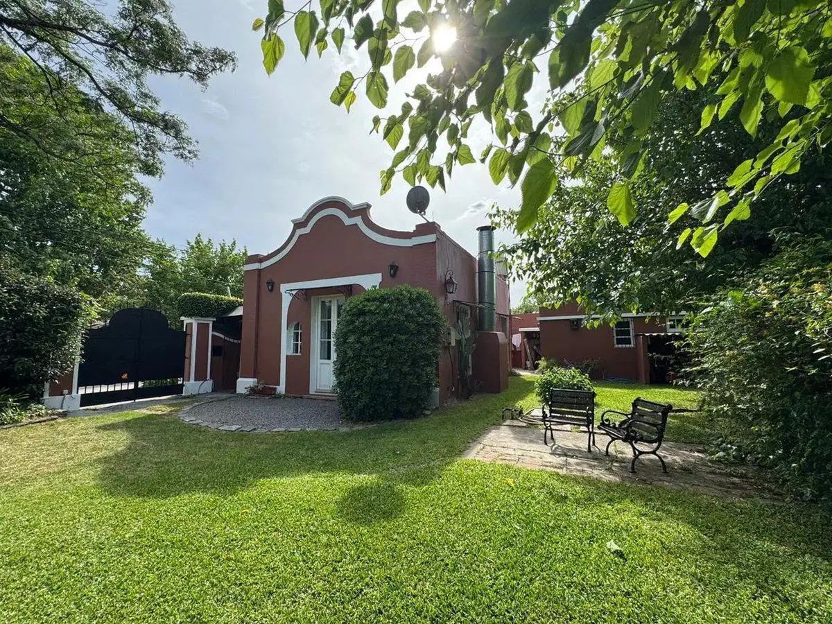 VENTA CASA 4 AMBIENTES PARQUE BELLA VISTA 5