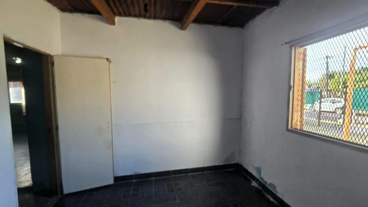 VENTA CASA A REFACCIONAR SAN MIGUEL 5