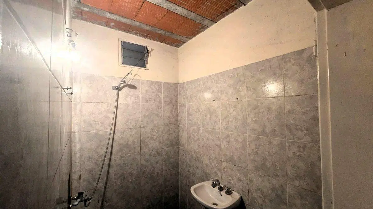 VENTA CASA A REFACCIONAR SAN MIGUEL 8
