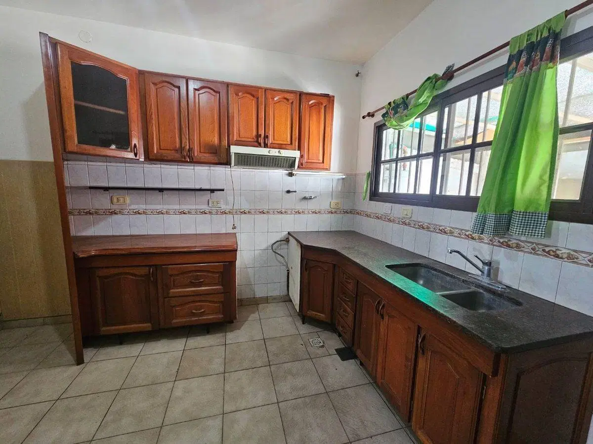 VENTA CASA 4 AMB PATIO GARAGE 3 AUTOS SAN MIGUEL 5