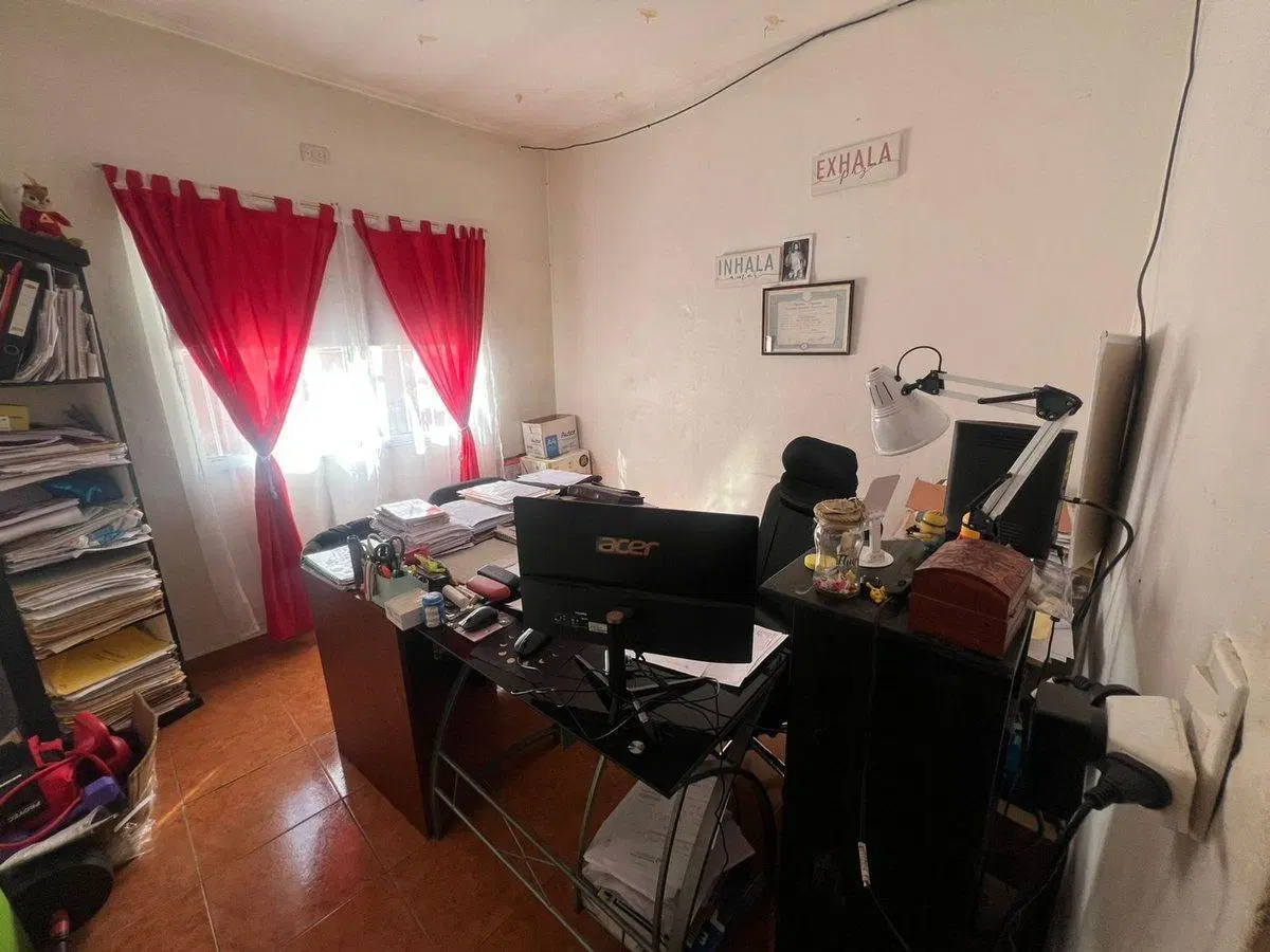 VENTA CASA 4 AMB JAR COCHERA + CASA 4 AMB CASTELAR 8