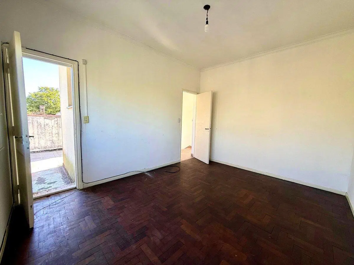VENTA DE CASA 4 AMBIENTES APTA CREDITO 4
