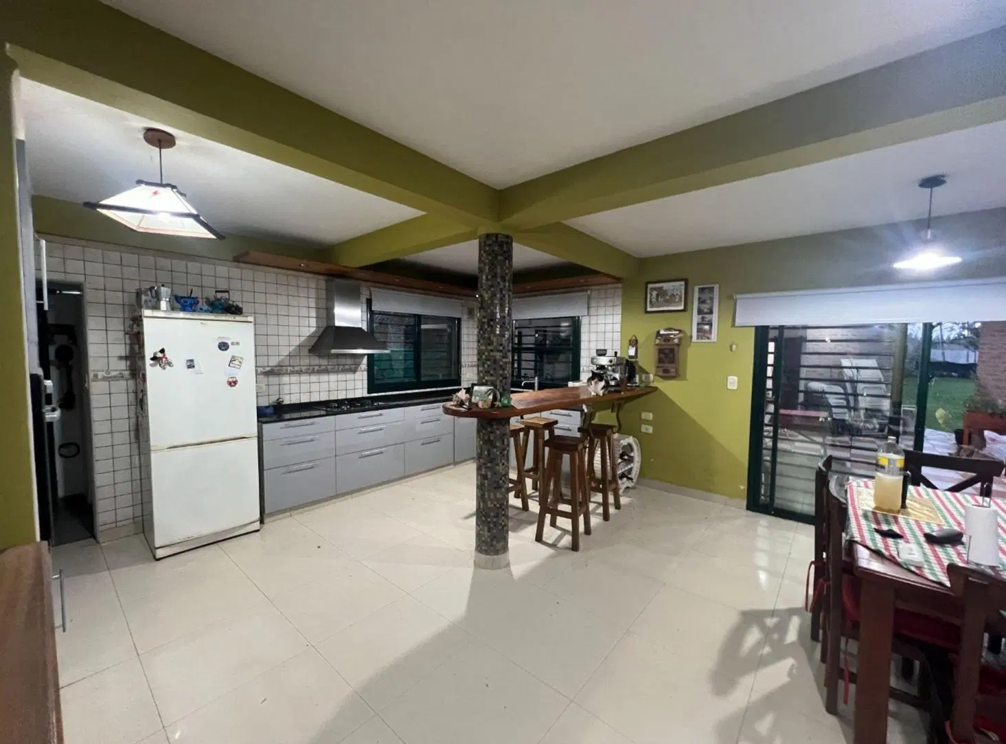 VENTA CASA 4 AMBIENTES DE VICENZO  GRANDE PIÑAR 4