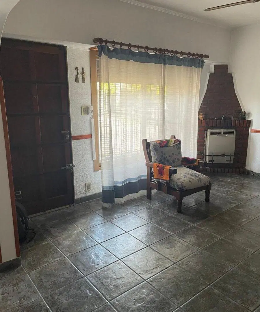 VENTA CASA VILLA TESEI 4 AMBIENTES APTA CREDITO 5