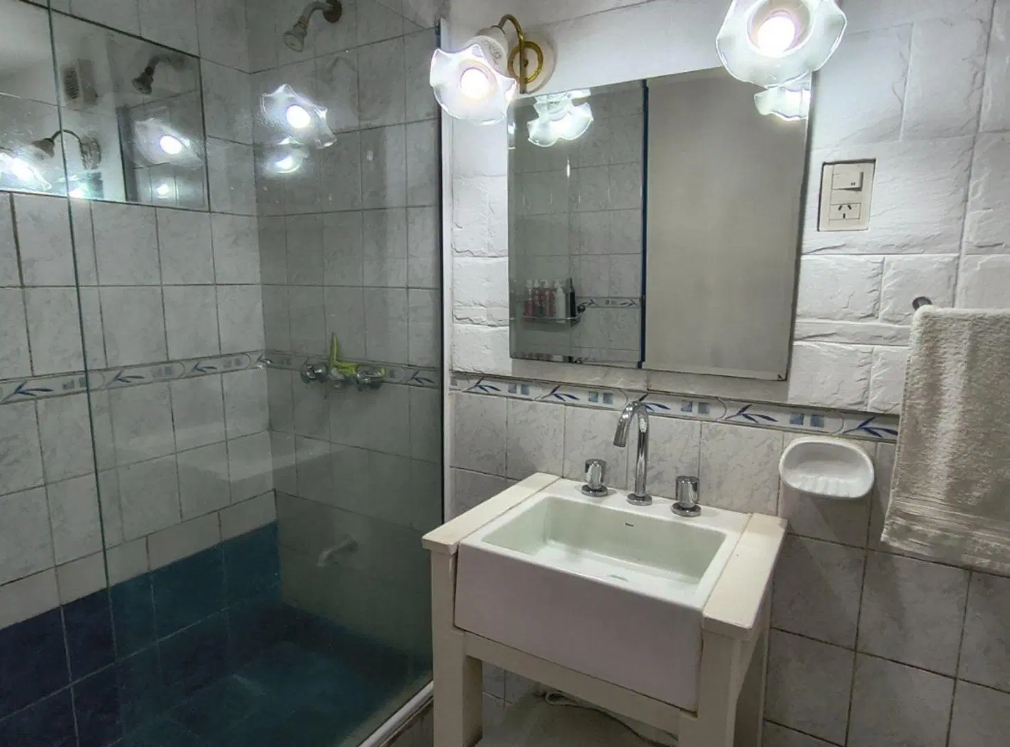 VENTA CASA 4 AMB JARDIN PILETA PILAR APTO CREDITO 8