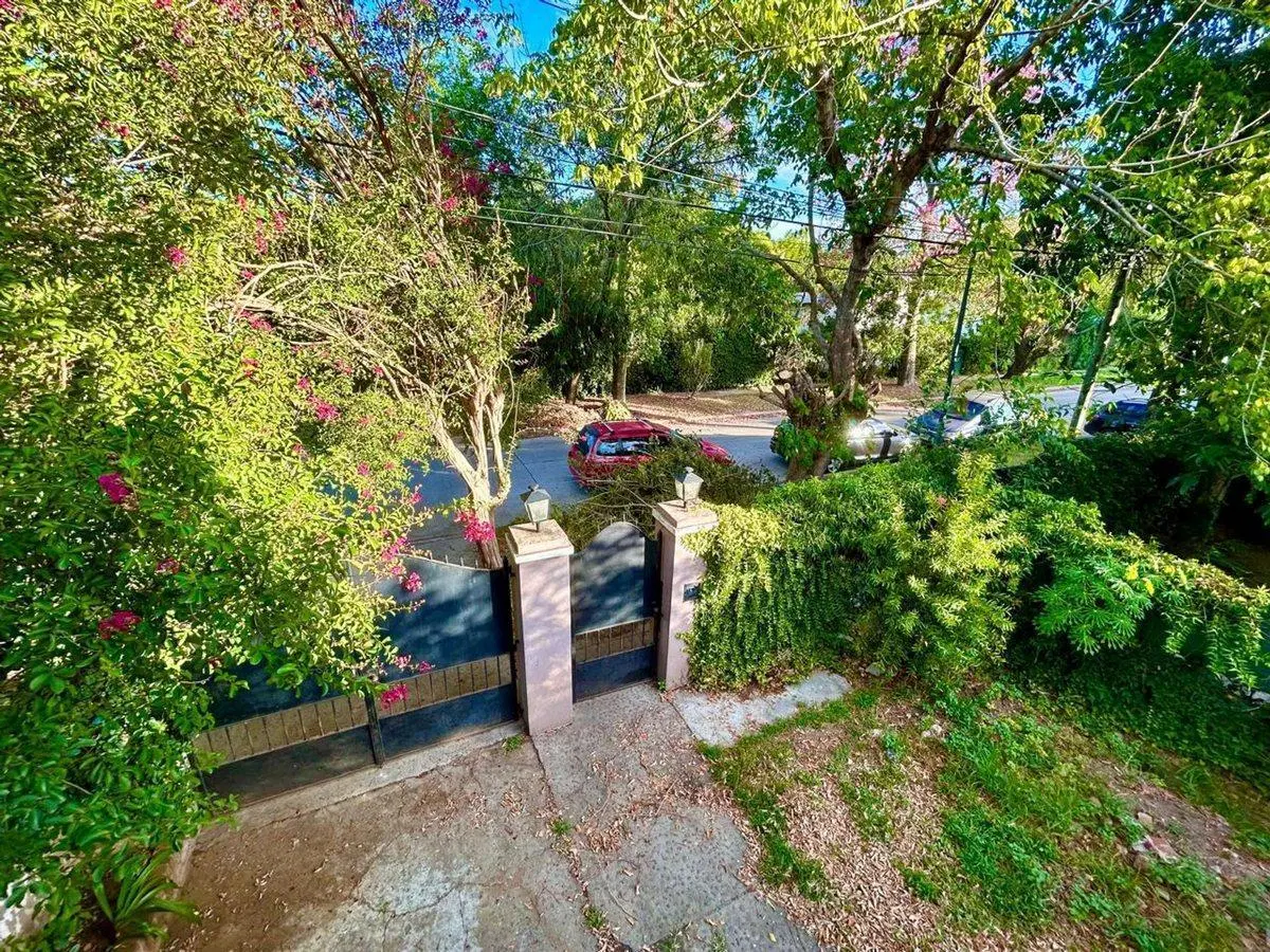 VENTA CASA 5 AMB. GARAGE PARQUE BELLA VISTA 5