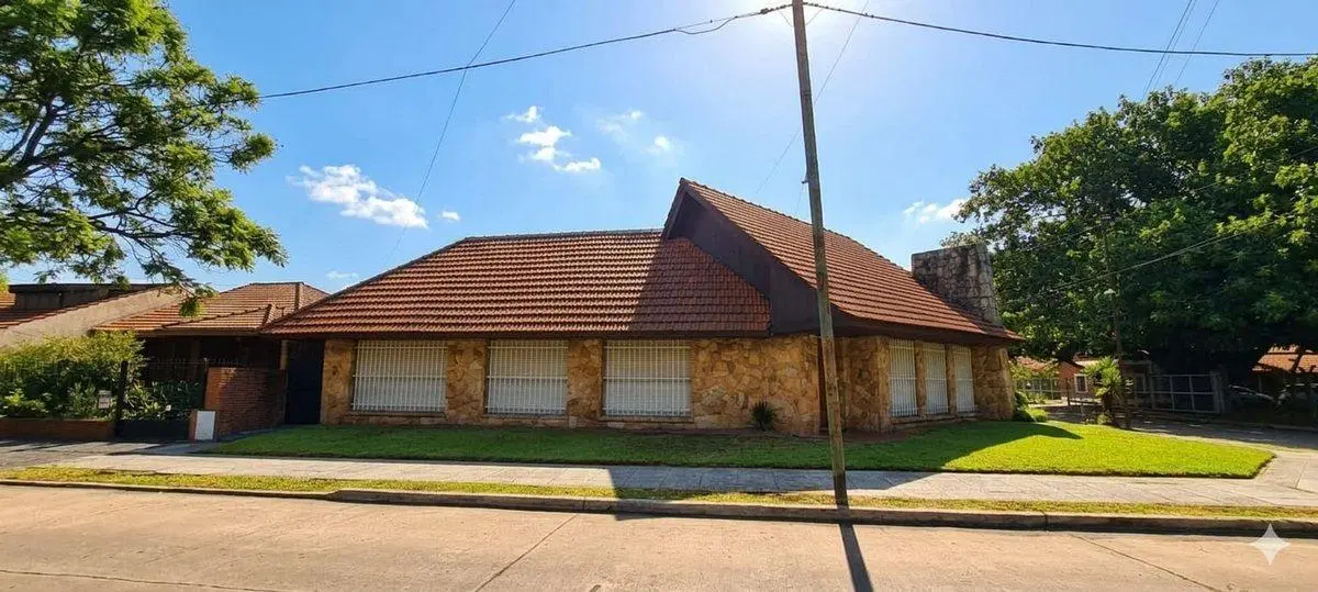 VENTA CASA 4 AMBIENTES PALOMAR 4