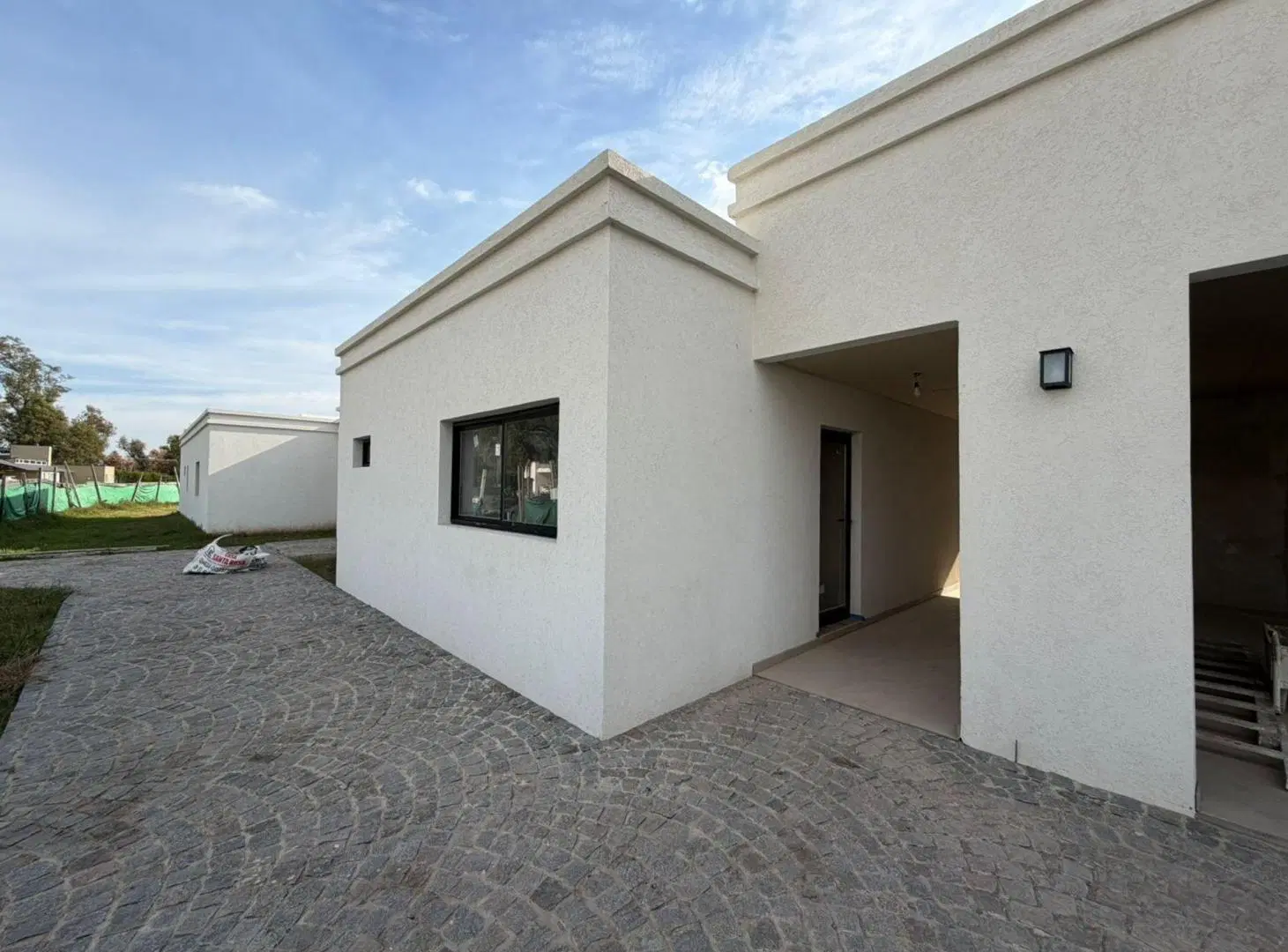 VENTA CASA A ESTRENAR COMARCAS DE LUJAN 5 AMB PISC 2