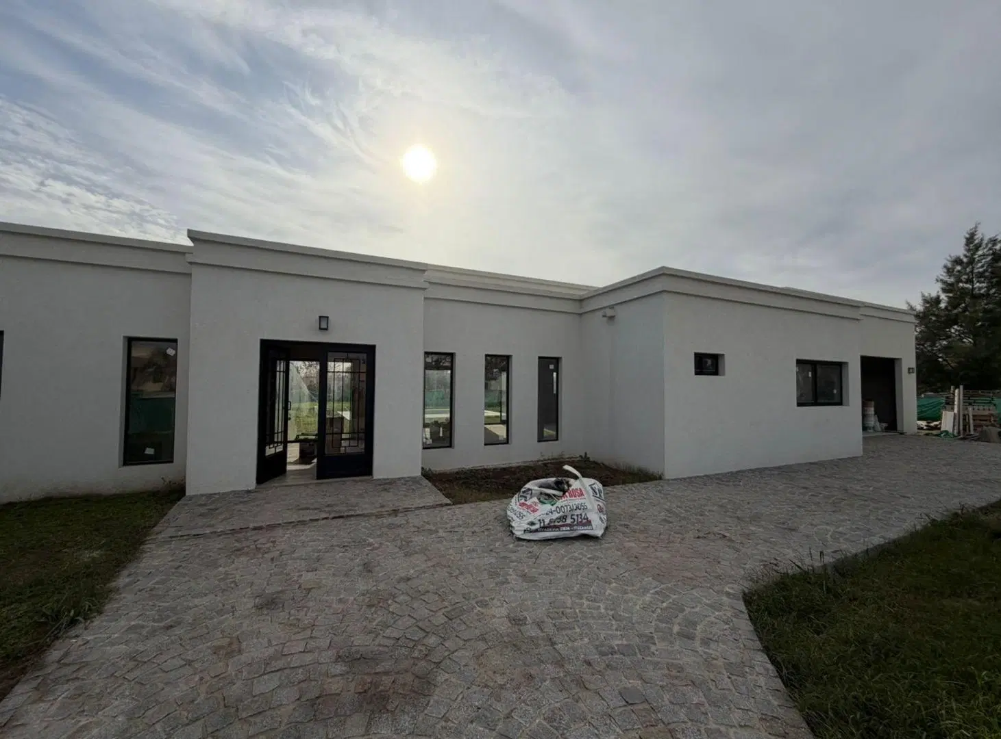 VENTA CASA A ESTRENAR COMARCAS DE LUJAN 5 AMB PISC 5