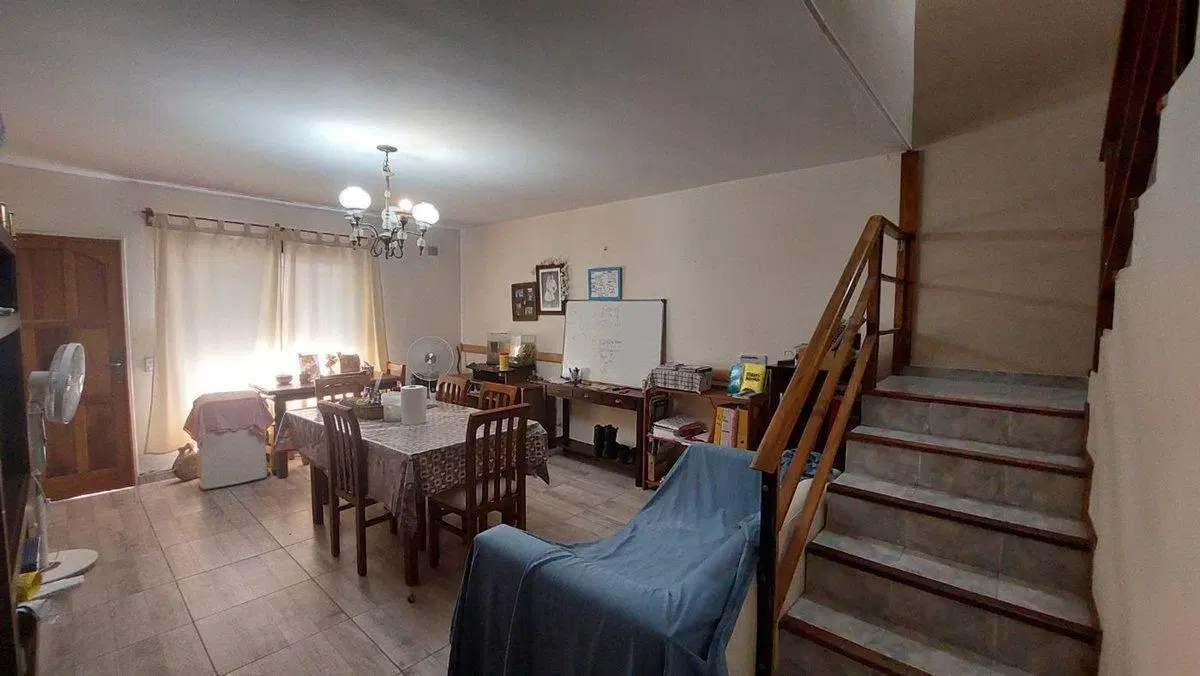 CASA TRIPLEX 3 AMB EN VENTA, MUÑIZ, SAN MIGUEL 2