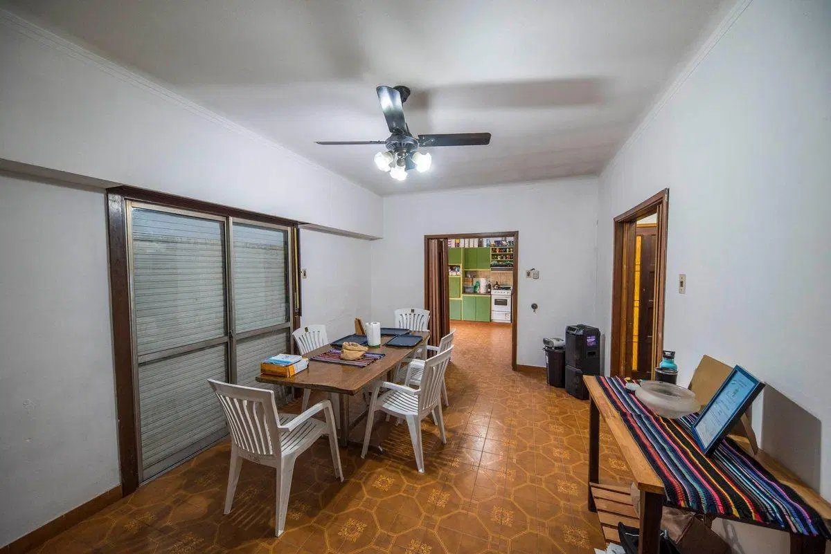 VENTA LOCAL MAS CASA MAS DEPARTAMENTO  BELLA VISTA 4