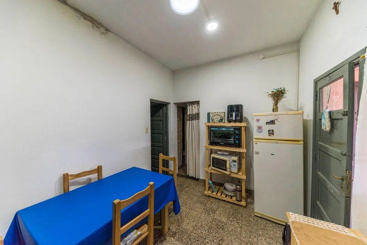 VENTA LOCAL MAS CASA MAS DEPARTAMENTO  BELLA VISTA 5