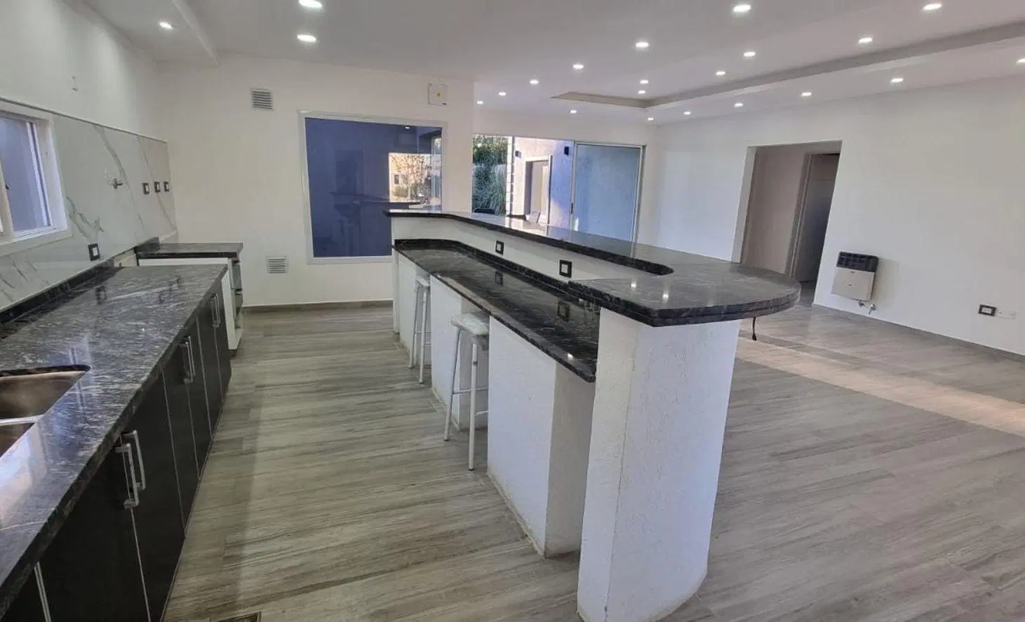 VENTA CASA 4 AMB. pileta B SAN PABLO PILAR 2