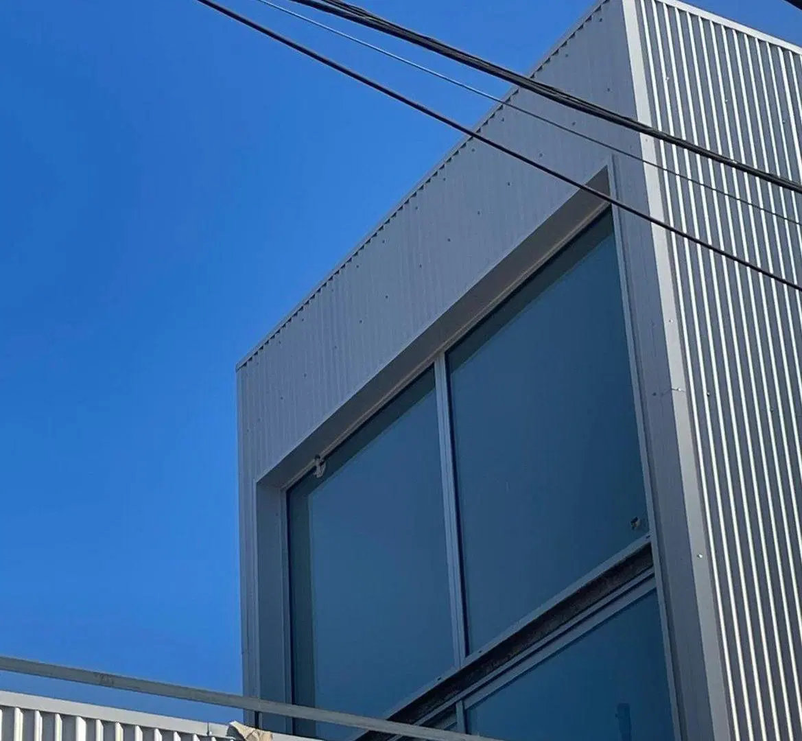 VENTA VIVIENDA 3 AMB + LOCAL A ESTRENAR-SAN ISIDRO 4