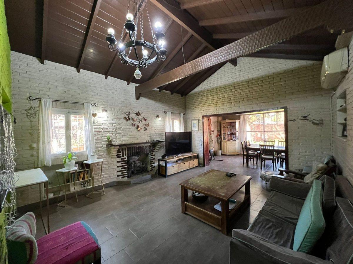 Foto de VENTA CASA 6 AMB EN LOTE 1116M2 CASI DON TORCUATO, imagen 5
