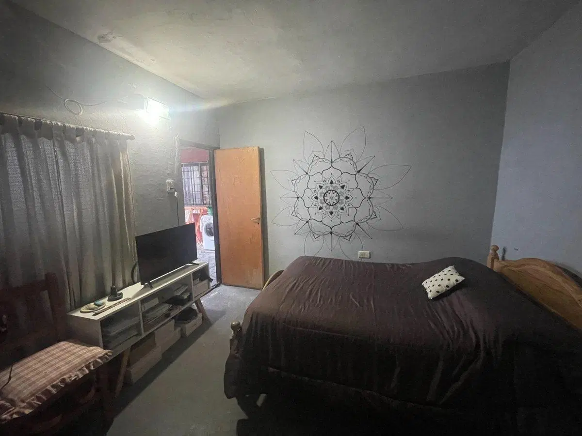 VENTA 2 CASAS EN UN LOTE OPORTUNIDAD! HURLINGHAM. 8