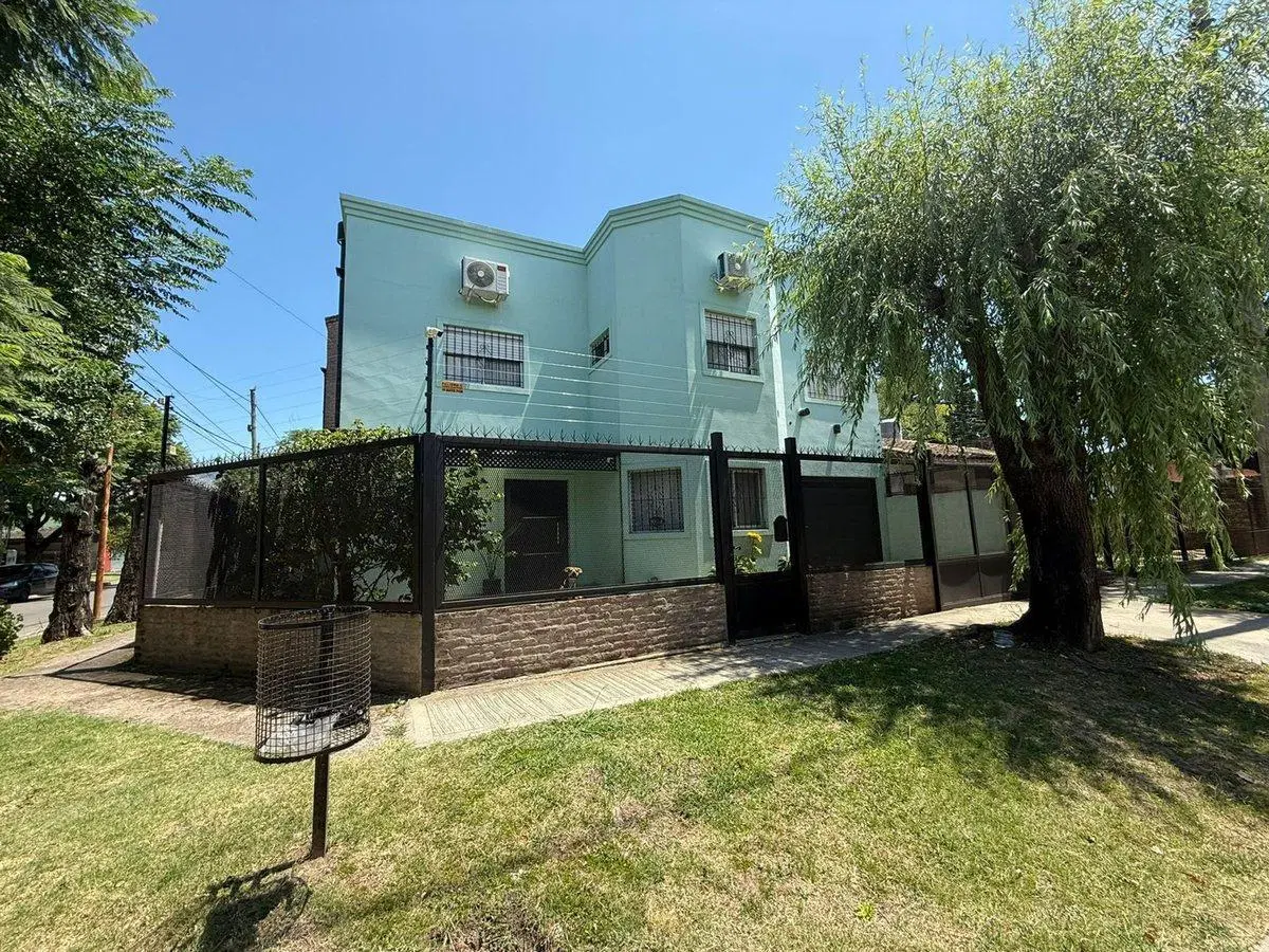 CASA 5 AMBIENTES VENTA JOSÉ C. PAZ CENTRO 8