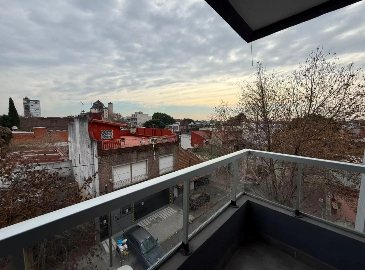 Alquiler Monoambiente con balcón en Sáenz Peña 2