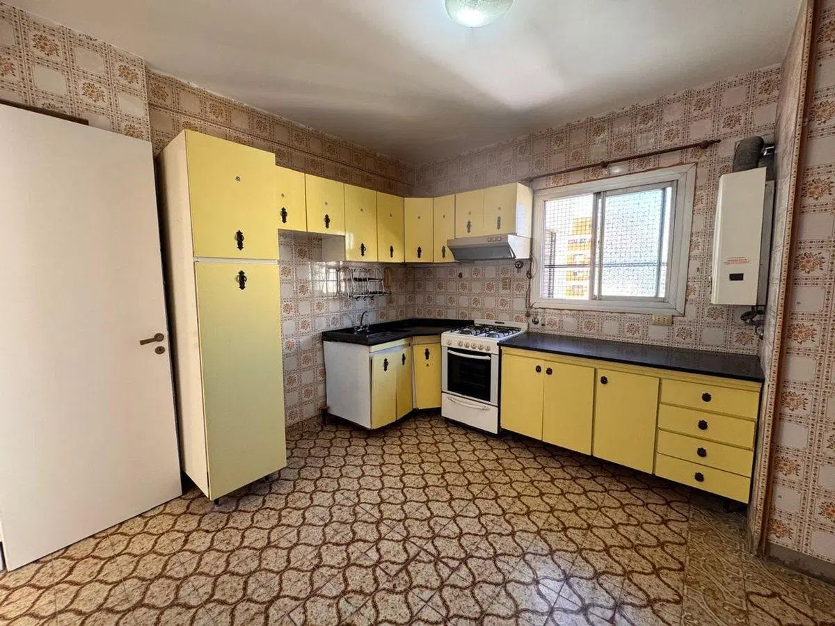 VENTA DEPARTAMENTO 4 AMB BALCON AVELLANEDA PERMUTA 4