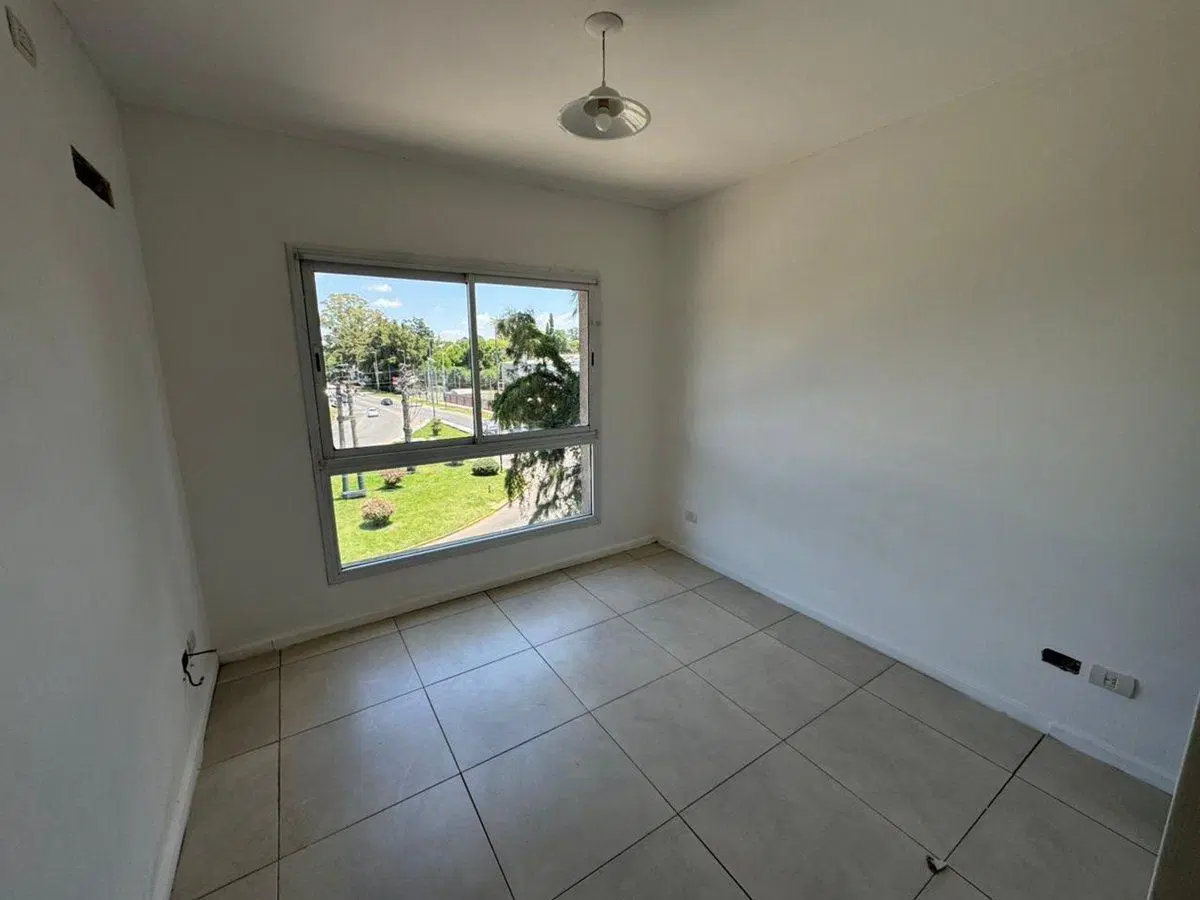 Venta Dpto. 2 Amb en Barrio Las Horquetas! 4