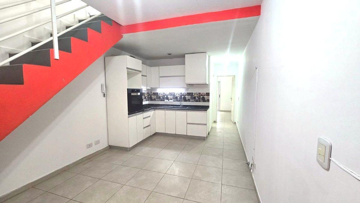 Foto de VENTA DEPARTAMENTO 3 AMB C/ COCHERA JOSE C PAZ, imagen 2