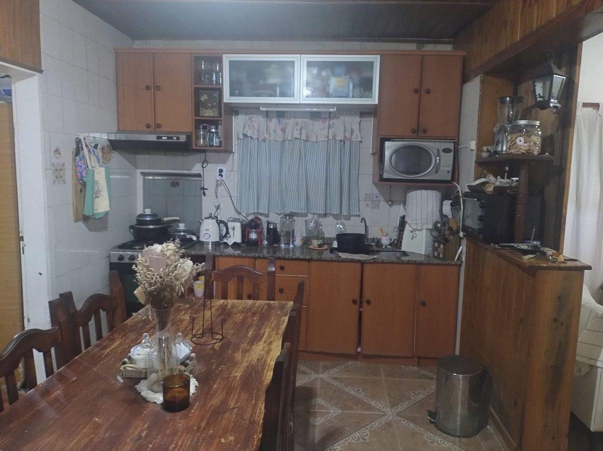 VENTA CASA 3 AMB CON PH EN ESQUINA GARÍN