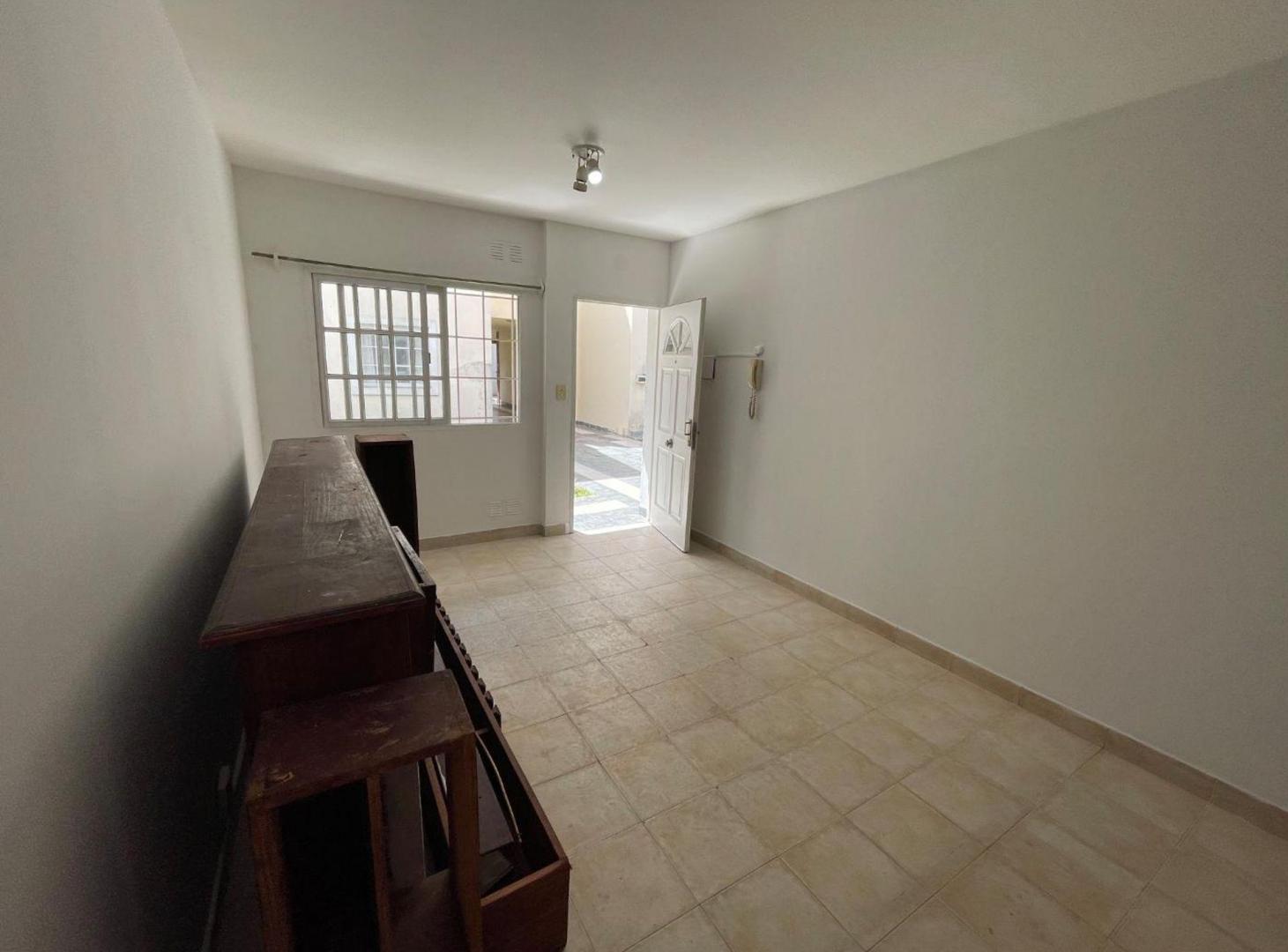 Foto de ALQUILER DEPARTAMENTO 2 AMBIENTES PB BELLA VISTA, imagen 3