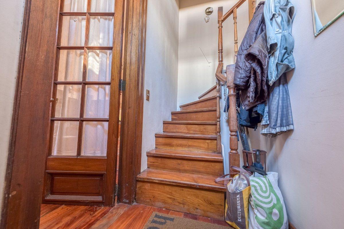Foto de VENTA CASA 3 PISOS CENTRO DE FLORES, imagen 2