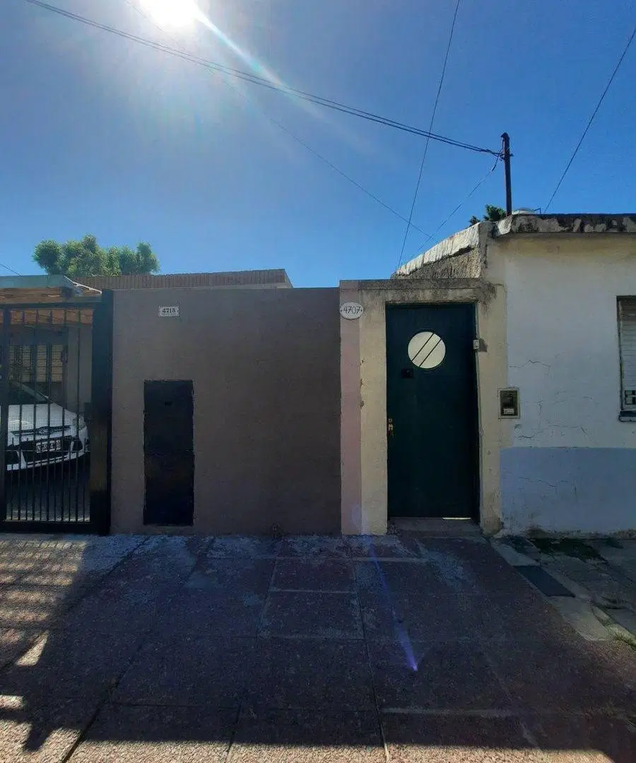 Venta PH al fondo 3 ambientes A Modernizar 5
