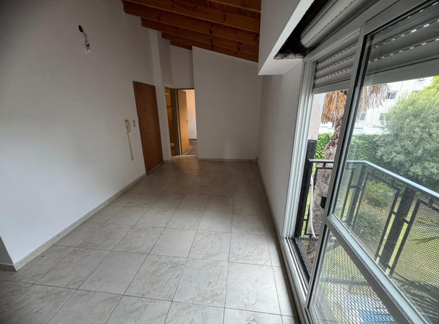 Foto de Venta Depto. 2 Amb, en Ramos Mejia, Exc. Estado!, imagen 4