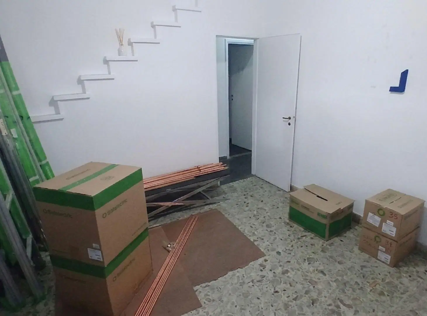 VENTA BLOQUE DEPARTAMENTO CASA OFICINA LINIERS 4