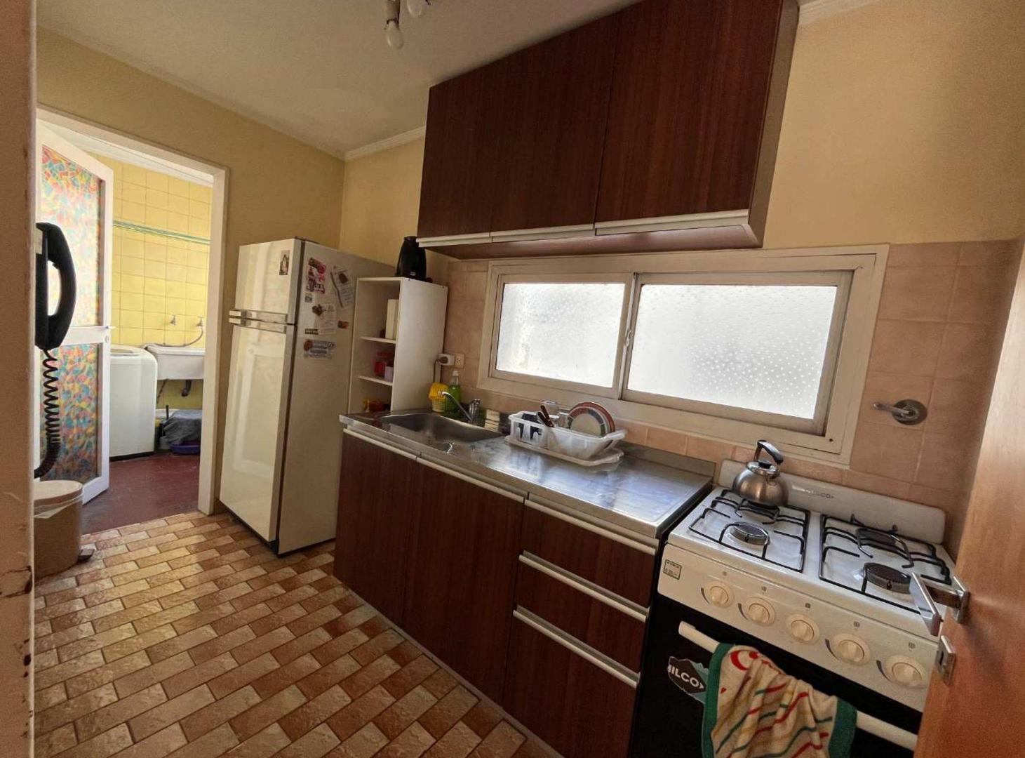 Foto de VENTA DEPARTAMENTO 2 AMBIENTES COCHERA BALCON, imagen 1