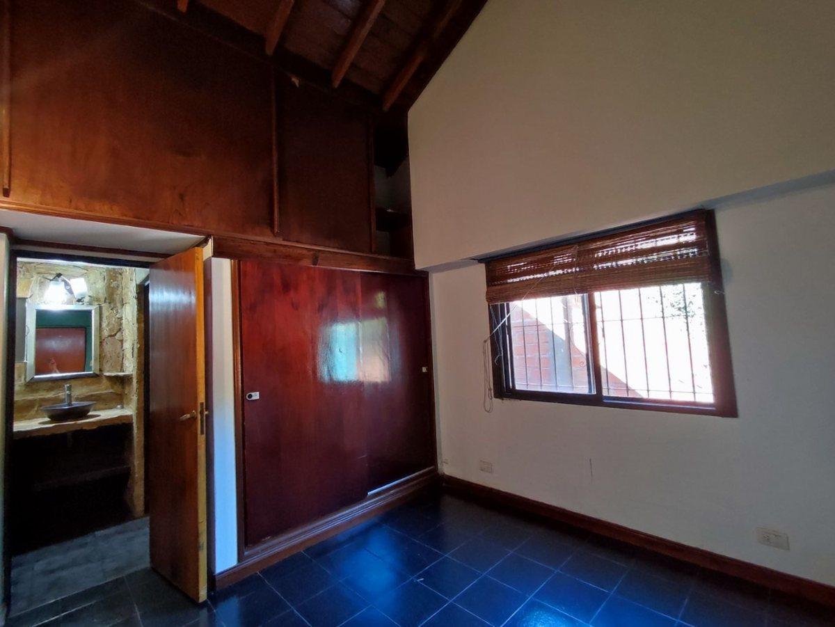 Foto de CASA QUINTA 4 AMBIENTES VENTA DERQUI PILAR PILETA, imagen 1