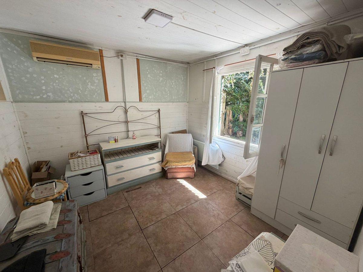 Foto de VENTA CASA 3 AMB CON JARDIN PILETA GRAL RODRIGUEZ, imagen 4