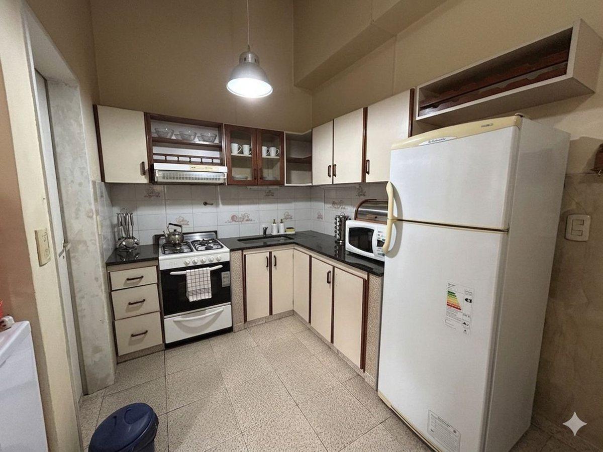 Foto de Venta casa 4 amb. cochera, patio y quincho J.C.Paz, imagen 2