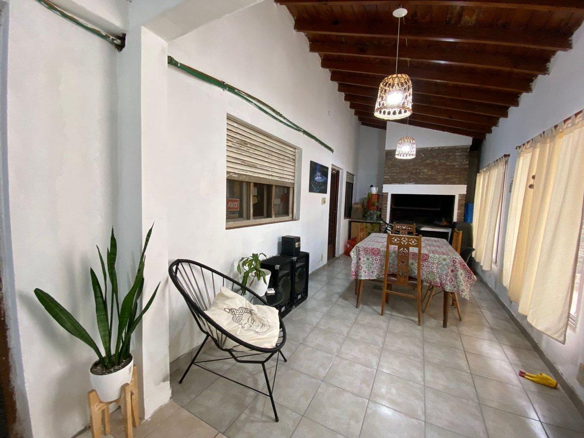 Foto de CASA 5 AMBIENTES EN VENTA EN ITUZAINGO, imagen 2