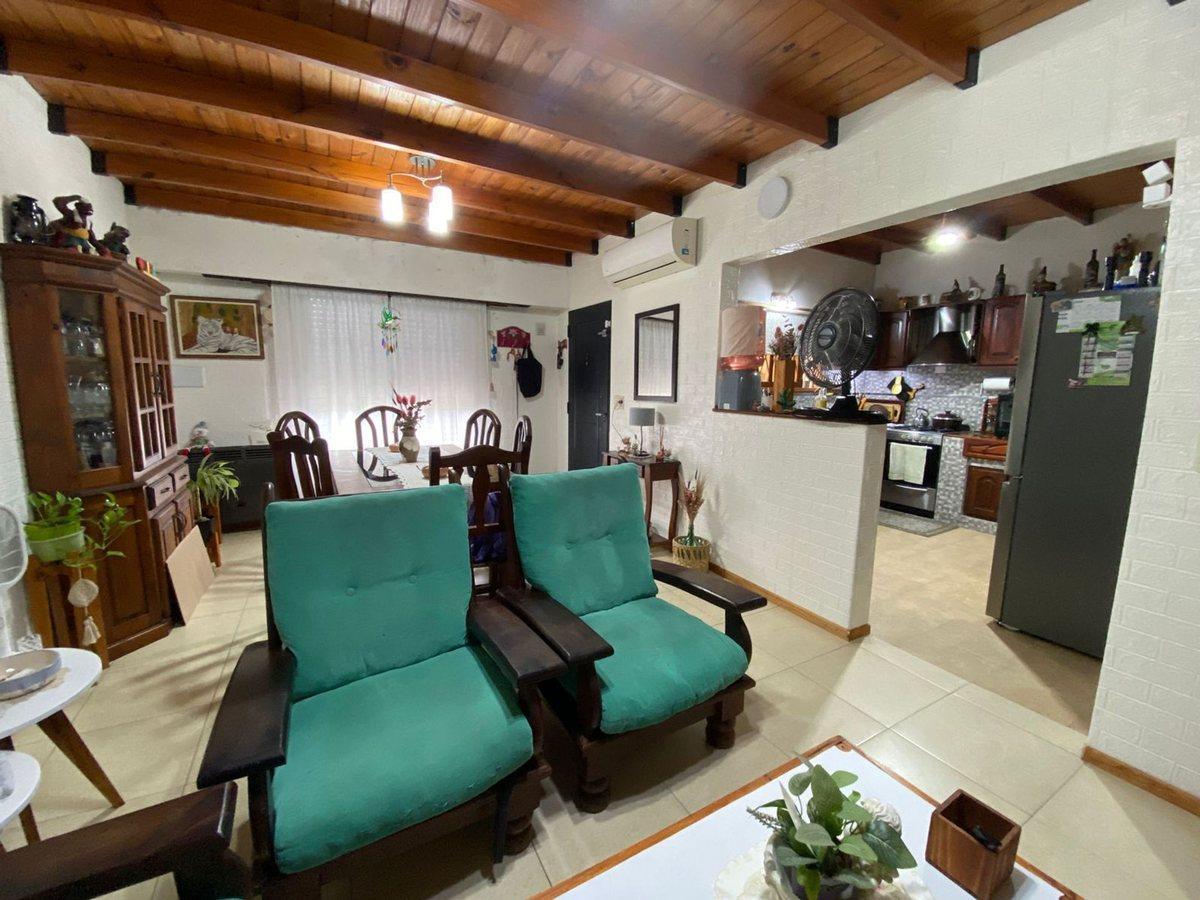 Foto de CASA 5 AMBIENTES EN VENTA EN ITUZAINGO, imagen 5