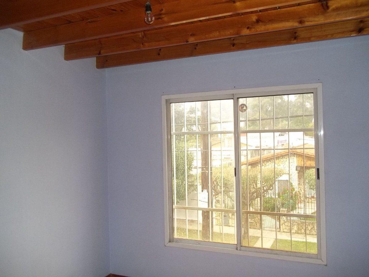 Foto de VENTA CASA 4 AMBIENTES CON LOCAL JOSE L. SUAREZ, imagen 3