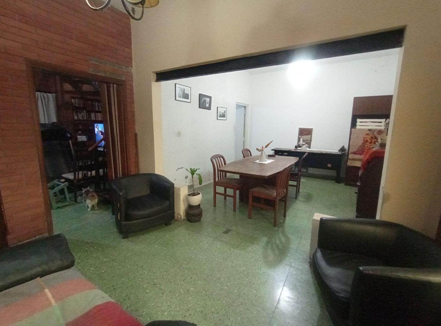 Foto de VENTA CASA 4 AMB 2 BAÑOS PATIO TERRAZA CASEROS, imagen 1