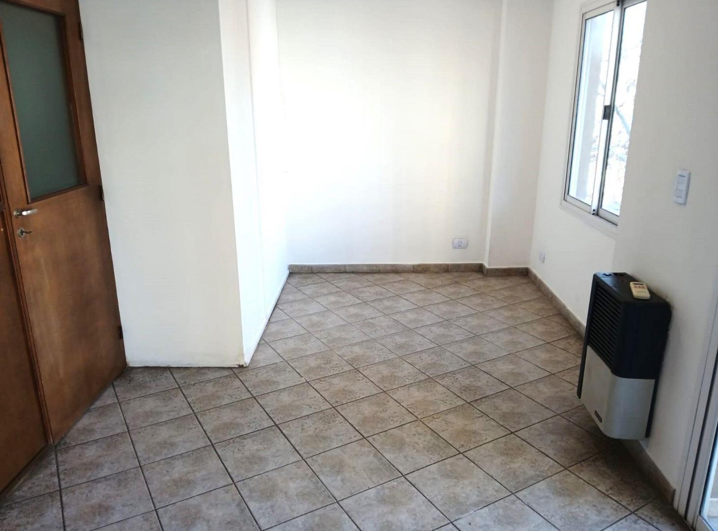 Foto de VENTA DTO 1 Y 1/2 AMBIENTES DIVIDIDO SAN MIGUEL, imagen 4