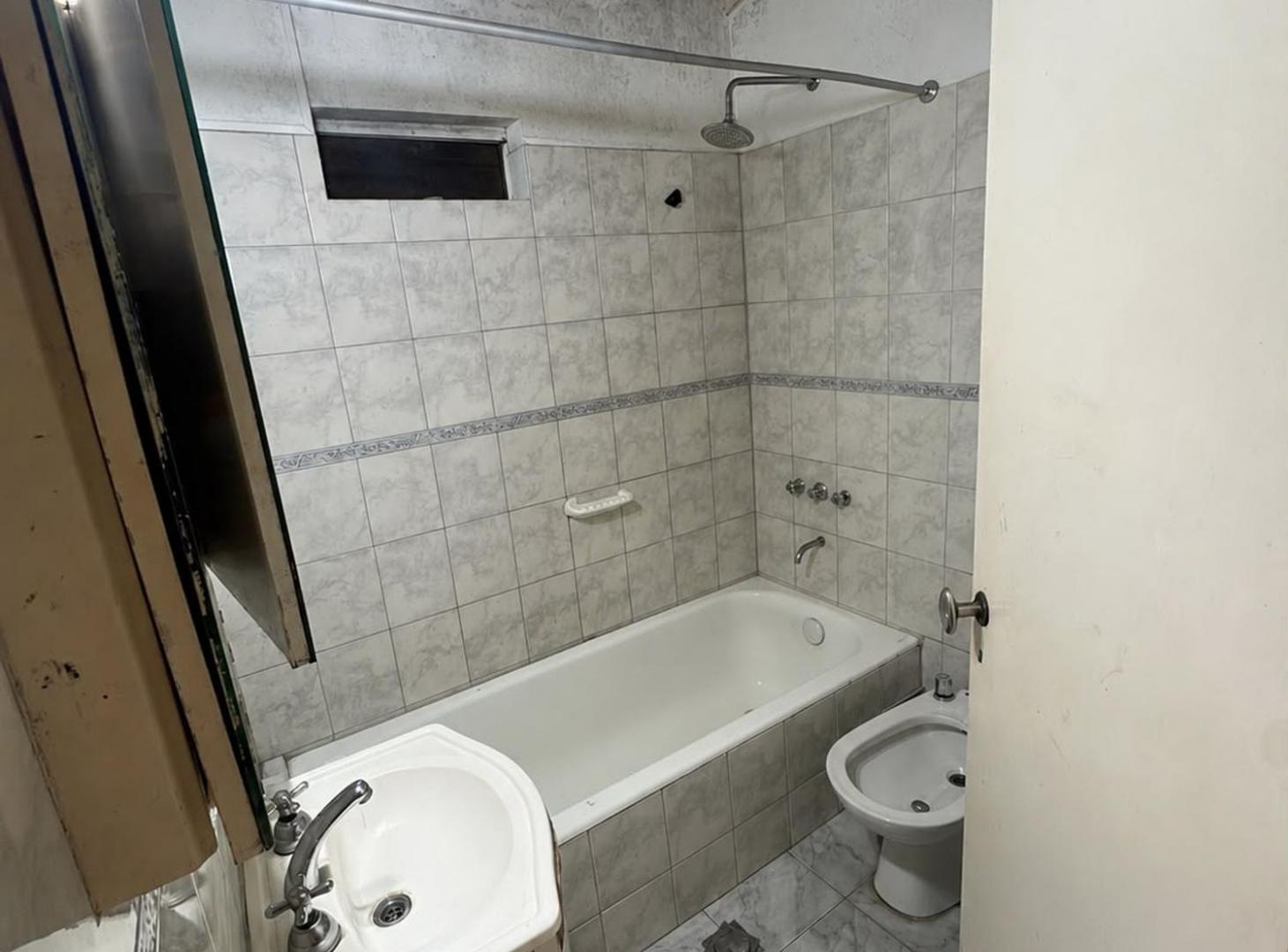 Foto de VENTA CASA GENERAL RODRIGUEZ CON JARDIN, imagen 1
