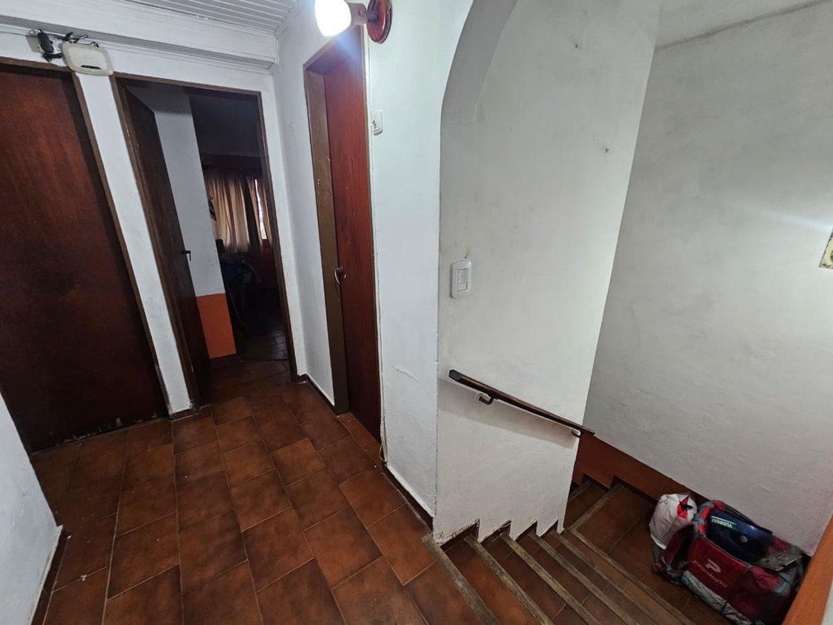 Foto de VENTA PH PLANTA ALTA 4 AMB- MARTIN CORONADO, imagen 1