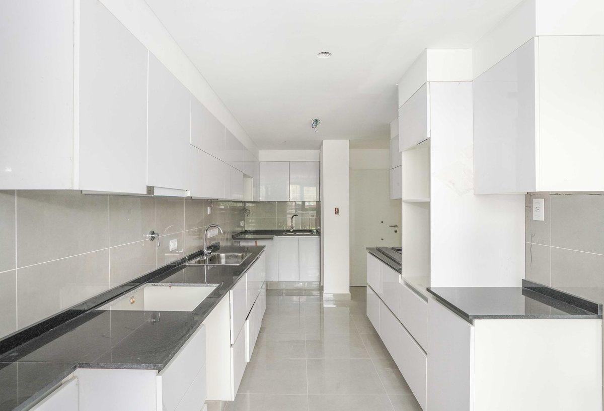 Foto de PISO 4 AMBIENTES A ESTRENAR CON 2 COCHERAS, imagen 5