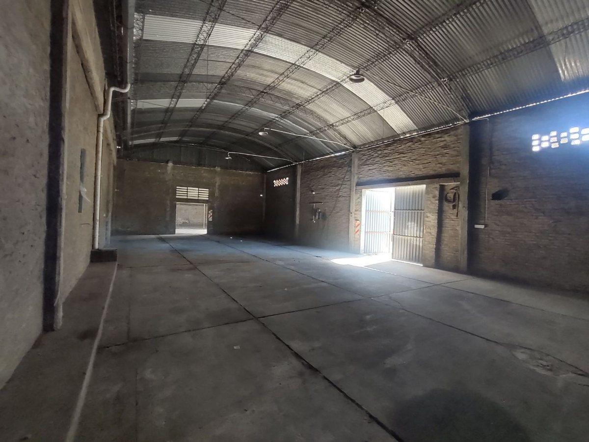 Foto de VENTA GALPON DEPOSITO CASA Y OFICINA SAN MIGUEL, imagen 2