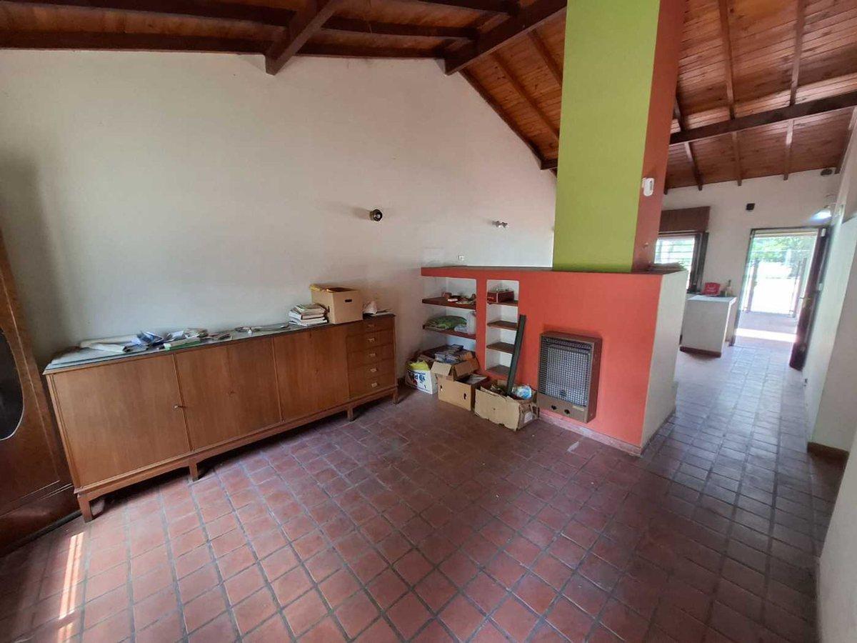 Foto de VENTA CASA 4 AMBIENTES MORENO CENTRO, imagen 1